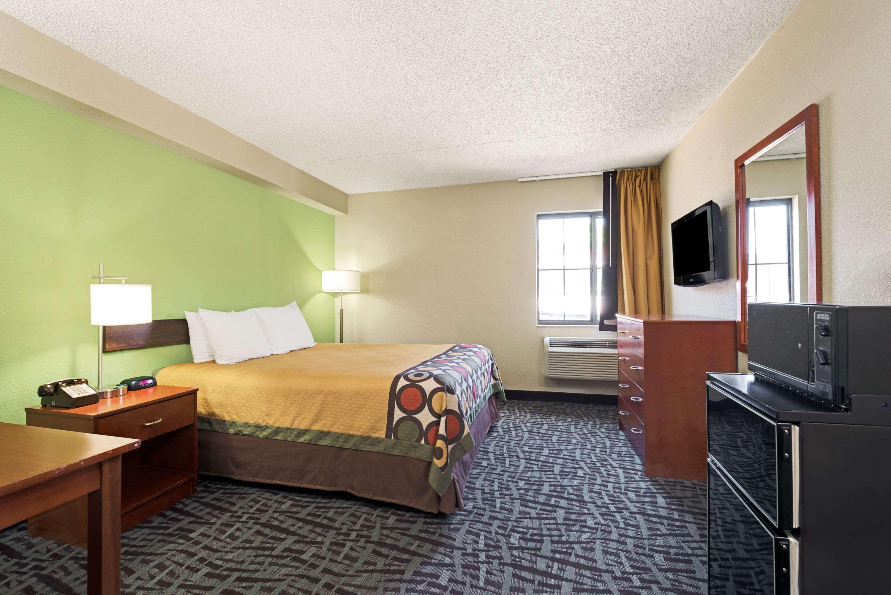 Spark By Hilton Wichita East מראה חיצוני תמונה