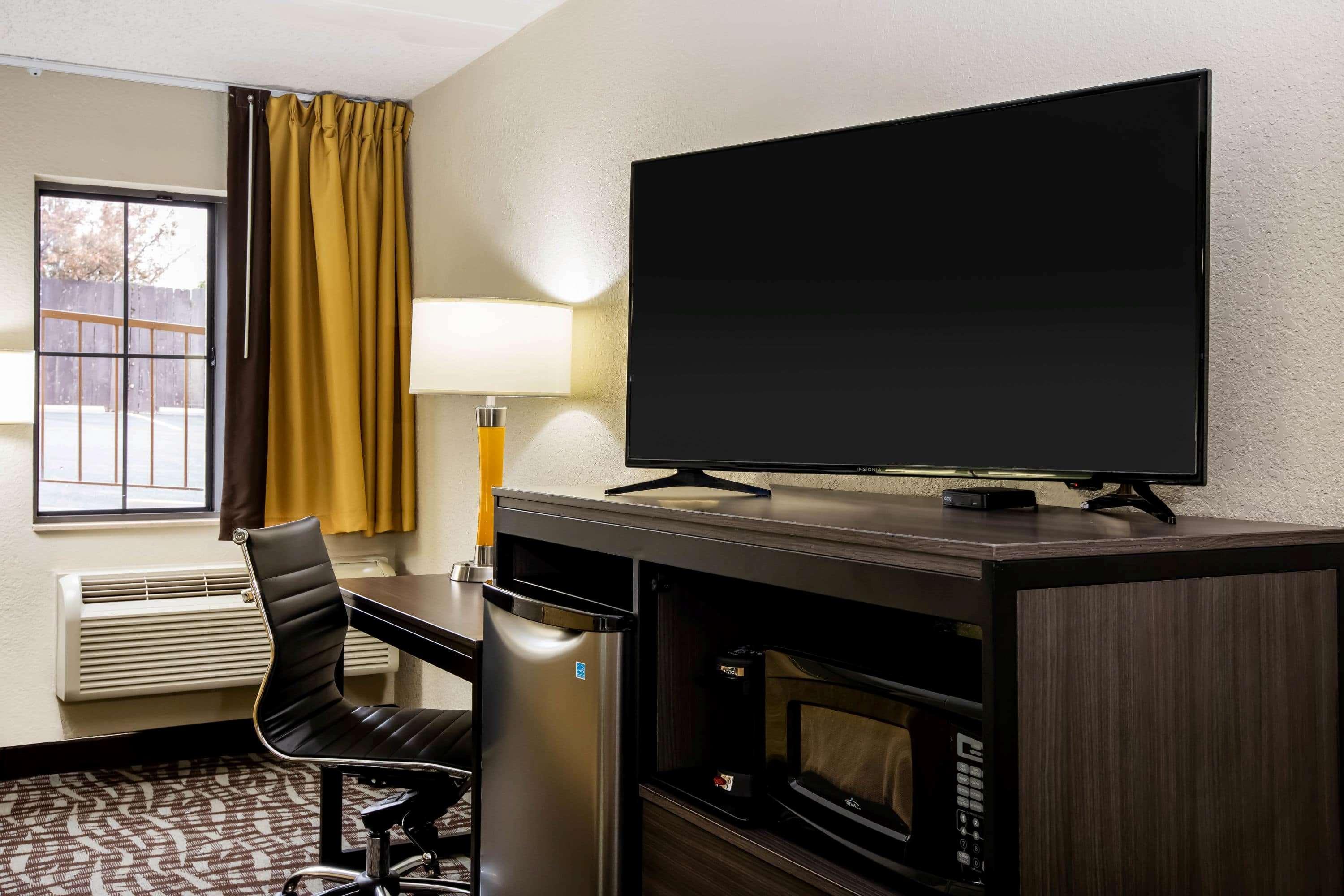 Spark By Hilton Wichita East מראה חיצוני תמונה